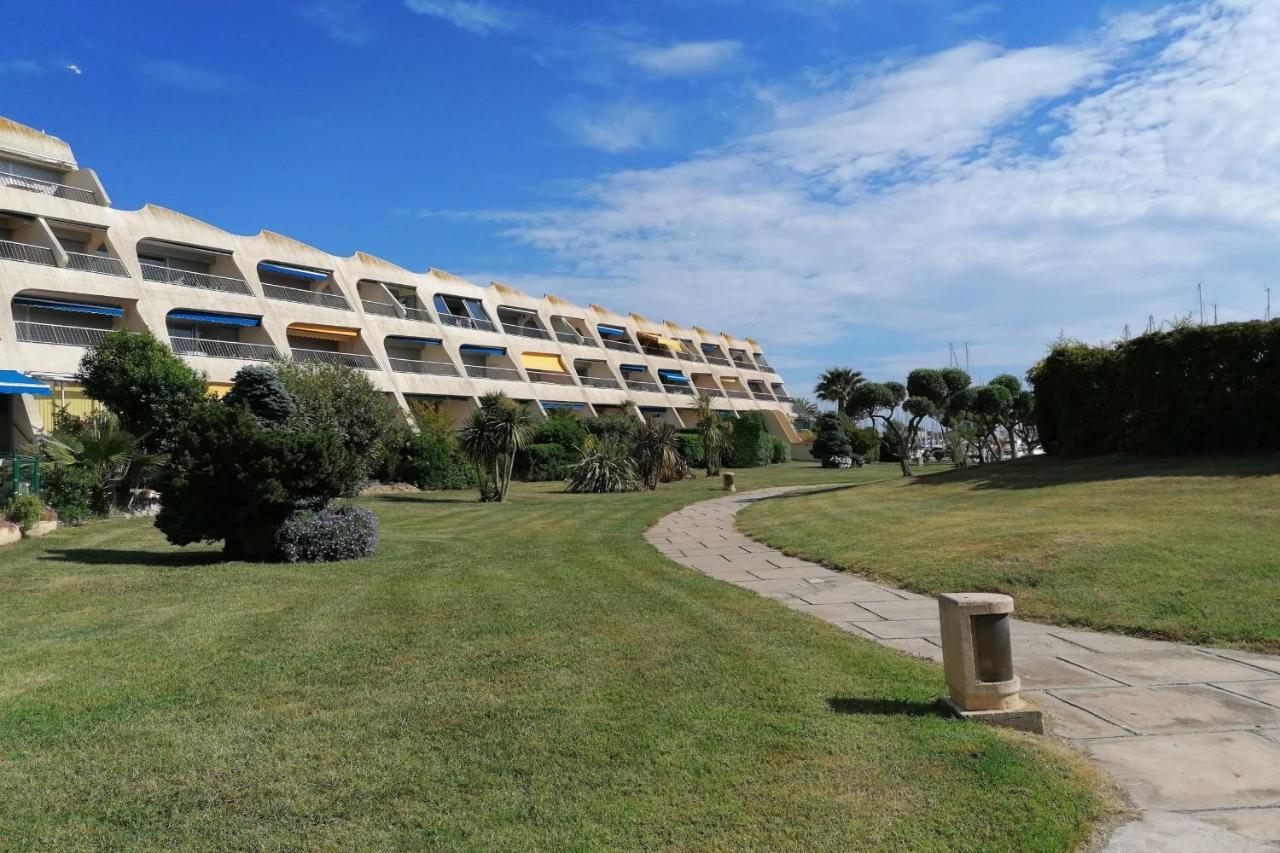 40M With Terrace In A Residence With Pool Le Grau-du-Roi Dış mekan fotoğraf